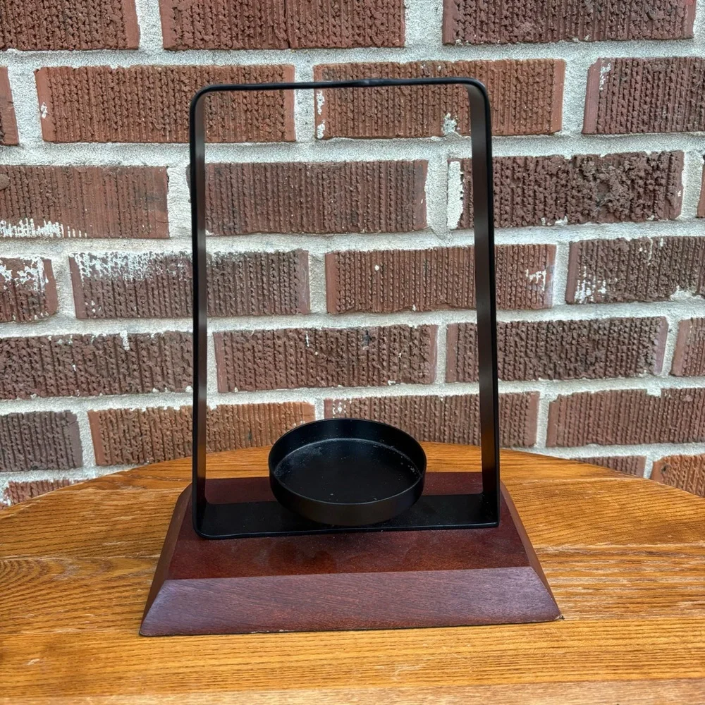 N/A metal pillar